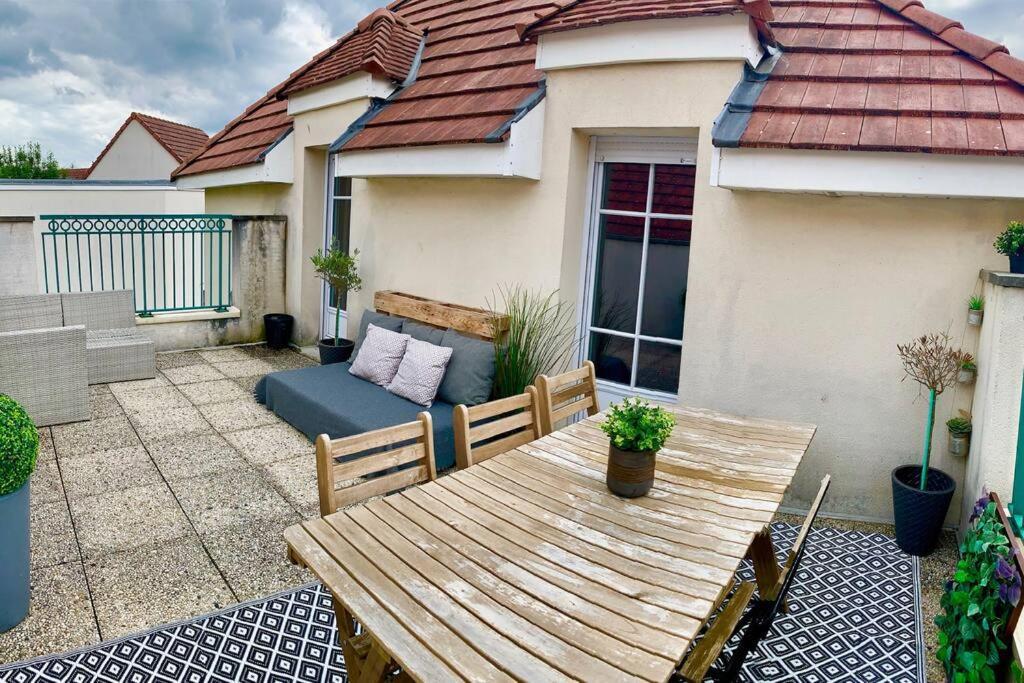 Le Dortoir Villa Magny-le-Hongre Exteriör bild